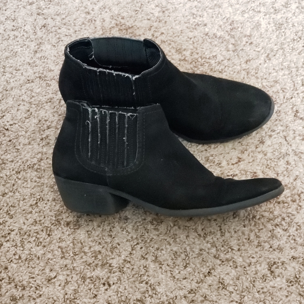 American eagle heeled booties